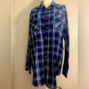 Men’s pearl snap shirt